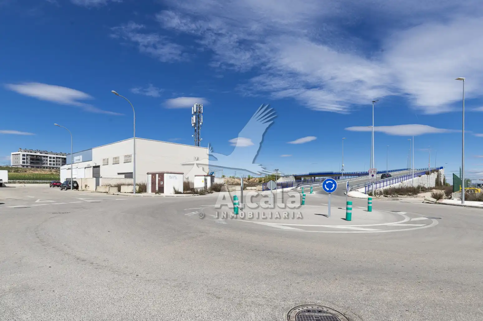 Aparcament de Nau industrial en venda en Alovera