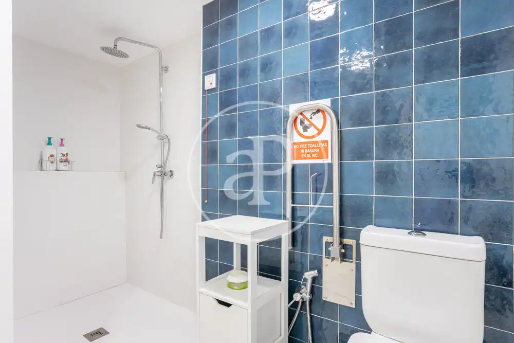 Bany de Loft en venda en Valencia amb Aire condicionat, Calefacció i Moblat