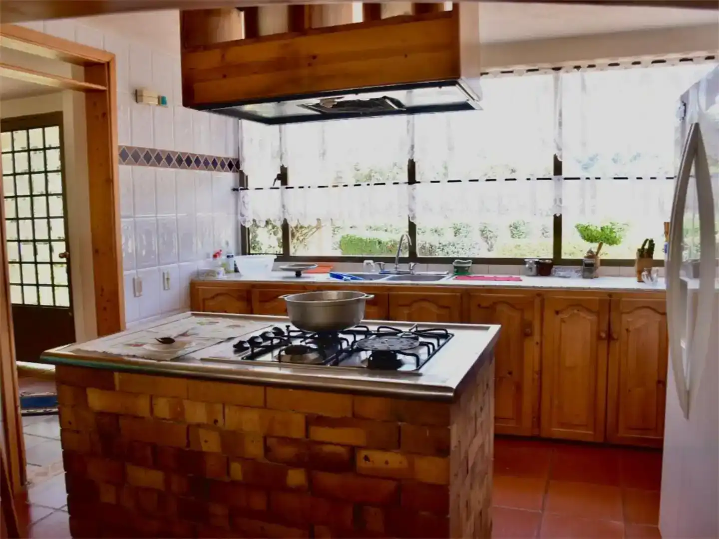 Cuina de Finca rústica en venda en Rota amb Traster i Moblat