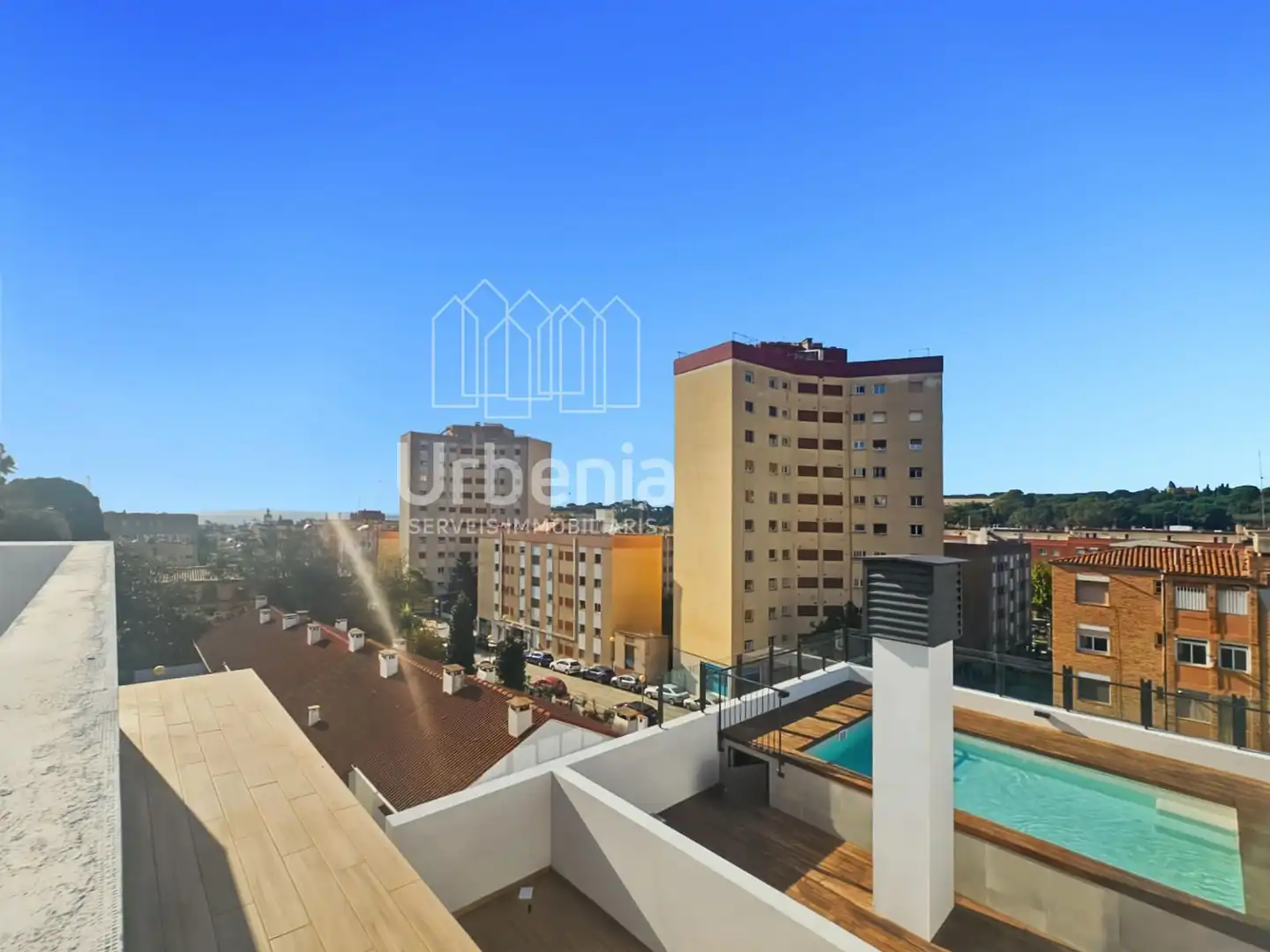 Vista exterior de Dúplex en venda en Arenys de Mar amb Aire condicionat, Calefacció i Terrassa