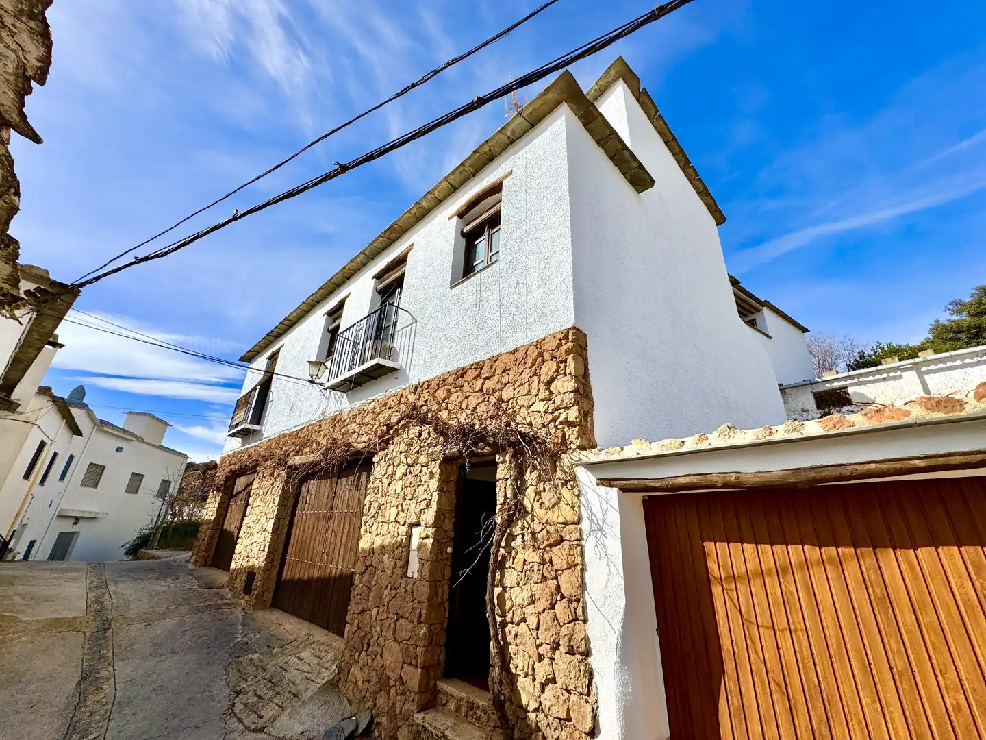 Exterior view of Buildings for sale in Juviles  with Alarm