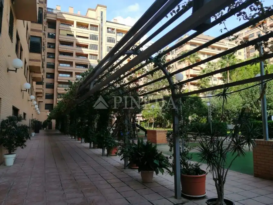 Terrassa de Pis de lloguer en Valencia amb Aire condicionat, Calefacció i Terrassa