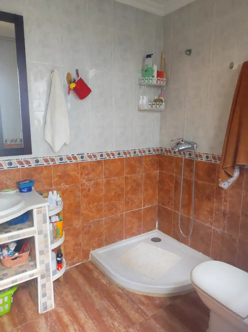 Bathroom of Houses for sale in Alcázar de San Juan  with Air Conditioner, Heating and Terrace