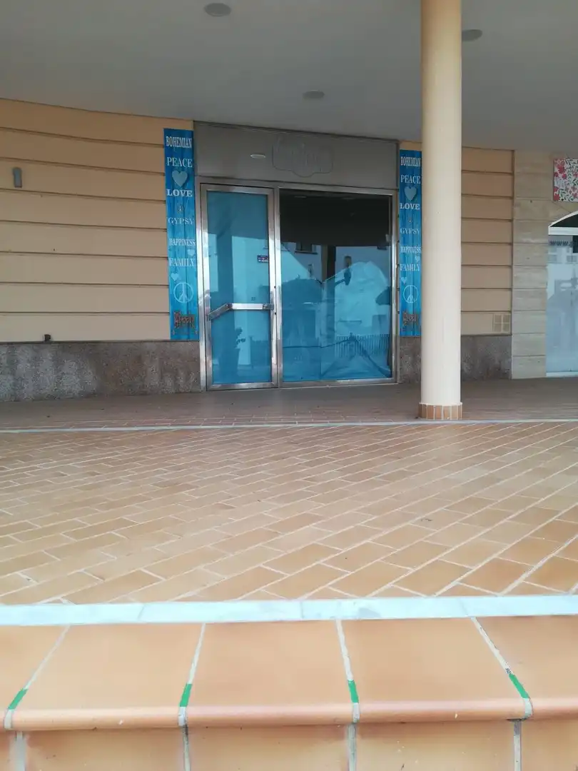 Local comercial de lloguer a Novo Sancti Petri, imagen 5