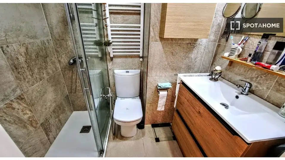 Room in Getxo , Bizkaia