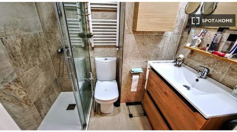 Photo 5 of Room in Las Arenas, Getxo