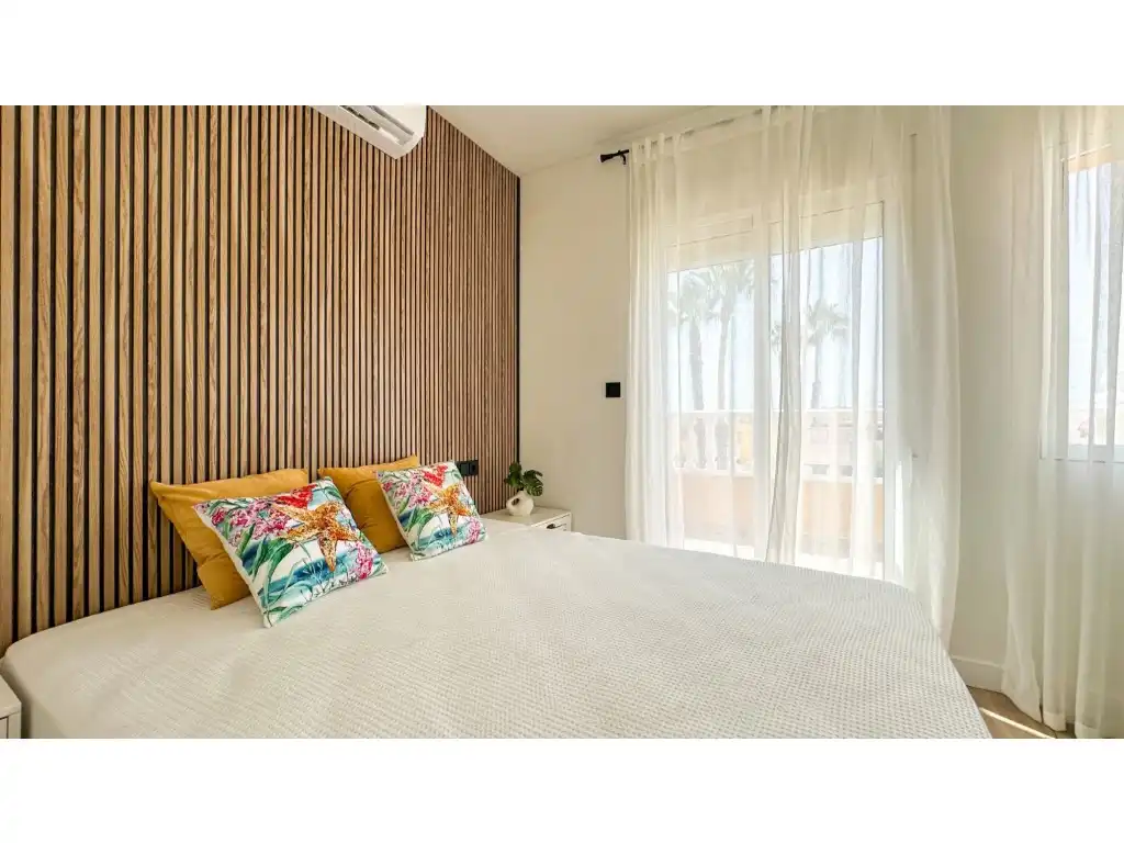 Terraced house with terrace for sale in Calle Ortosa, imagen 15