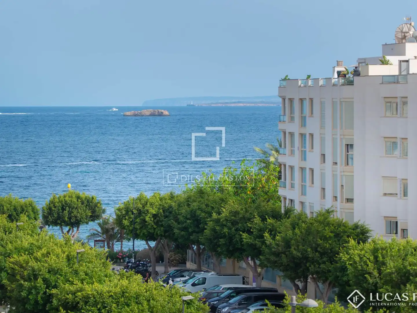 Vista exterior de Piso en venta en Eivissa con Aire acondicionado, Terraza y Piscina