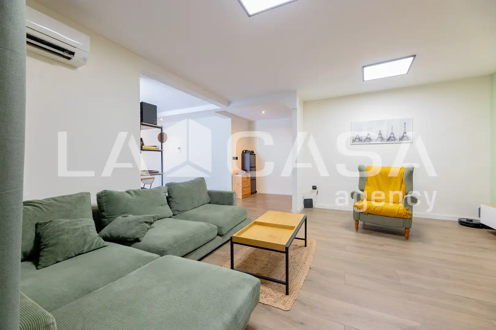 Flat for sale in Valencia  with Heating and Balcony
