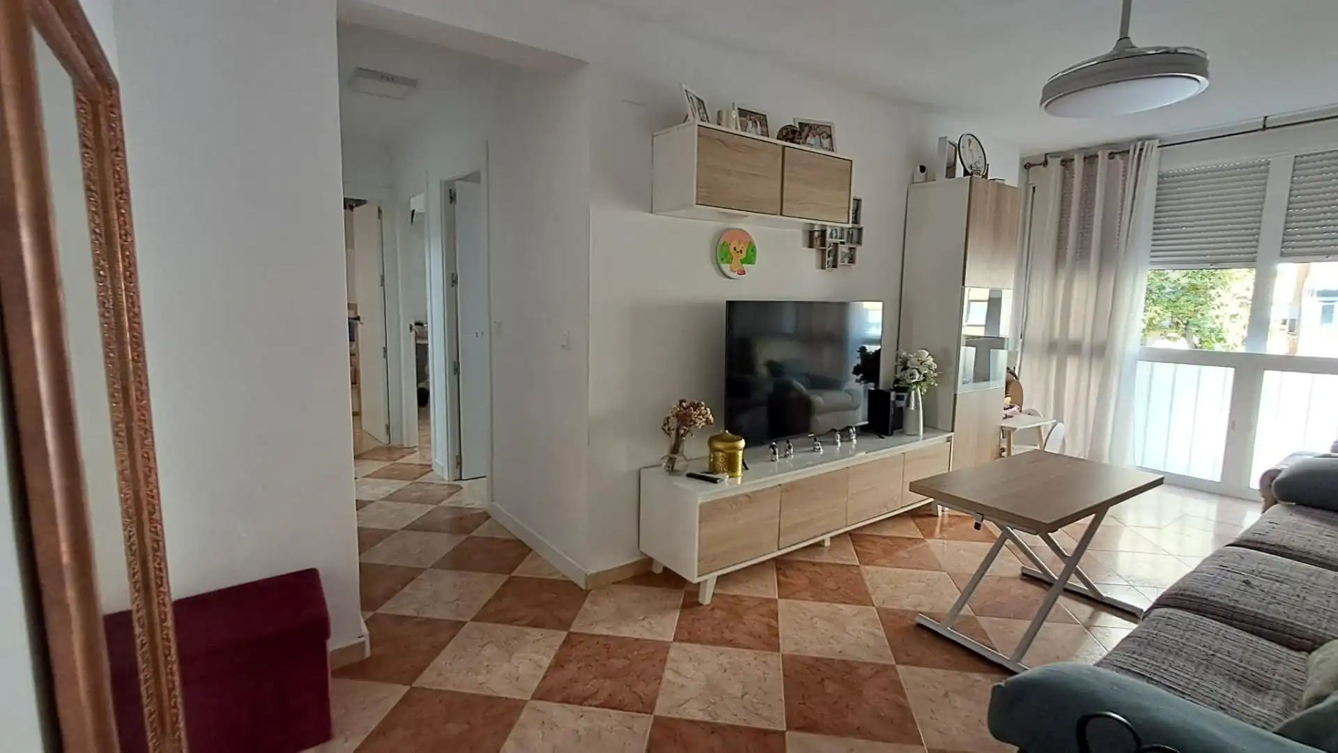 Sala de estar de Piso en venta en Carretera de Cádiz