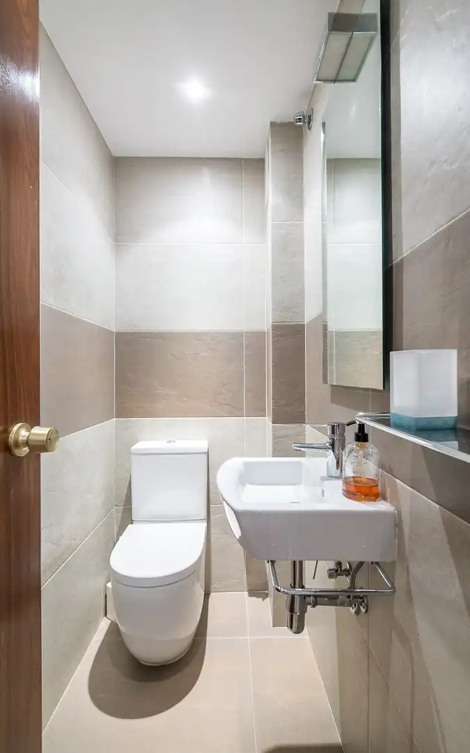 Bathroom of Flat for rent in Barcelona  with Air Conditioner, Heating and Terrace