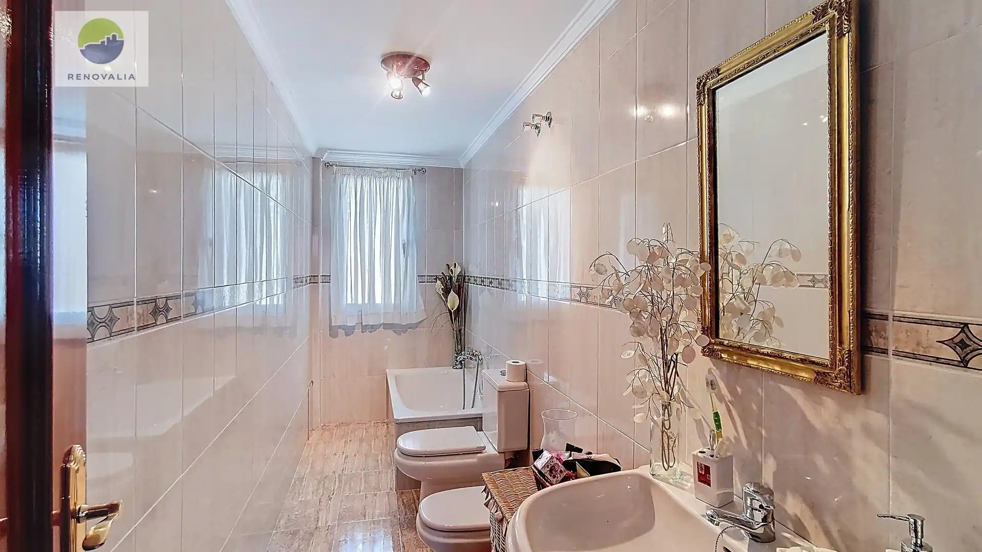 Baño de Casa adosada en venta en Armilla con Calefacción