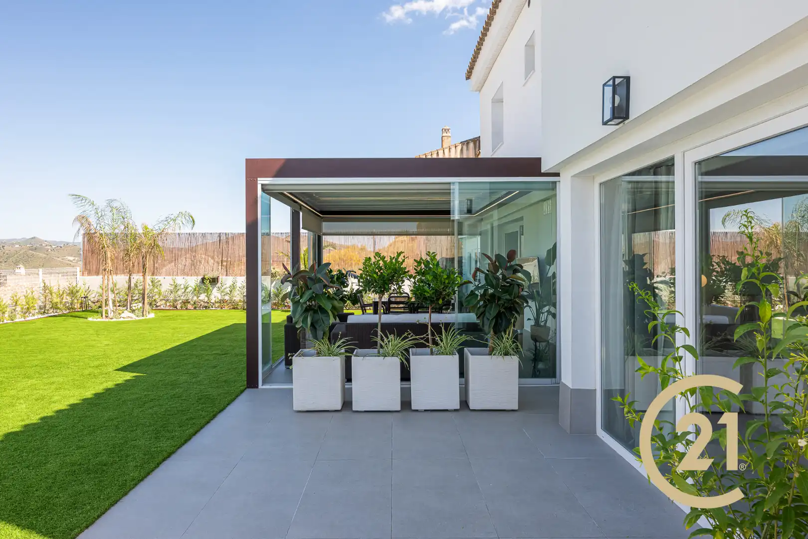 Terrassa de Casa o xalet en venda en Viñuela amb Jardí privat, Terrassa i Traster