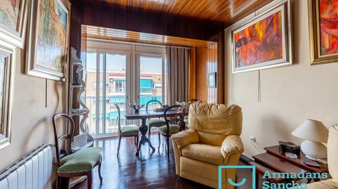 Foto 2 de Pis en venda a Passeig de Valldaura, 184, La Guineueta, Barcelona Capital