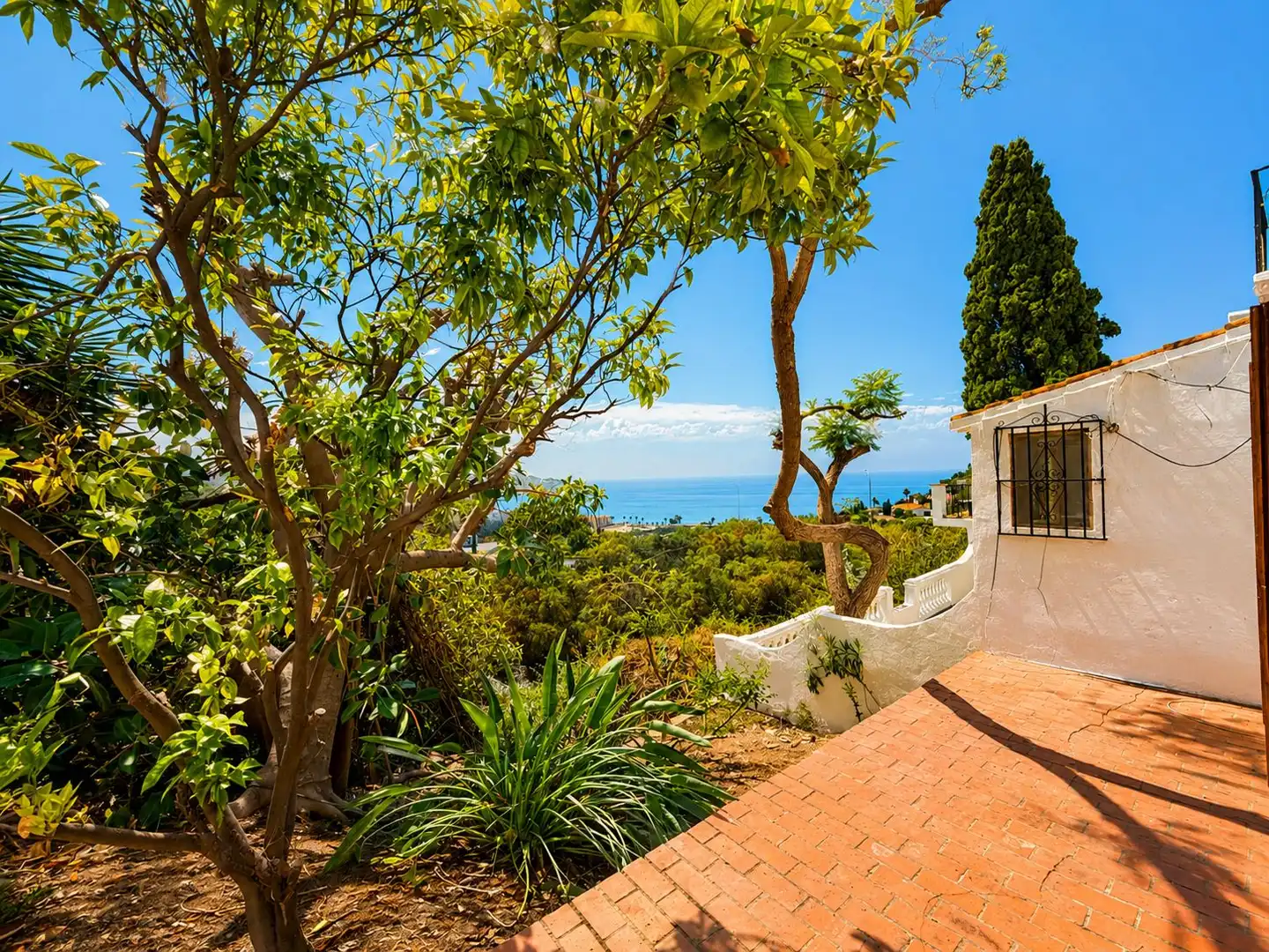 Garden of Houses for sale in Almuñécar  with Air Conditioner, Heating and Private garden