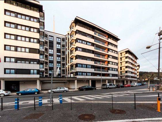 Local comercial en Alquiler en Esnabide Kalea en Pasaia