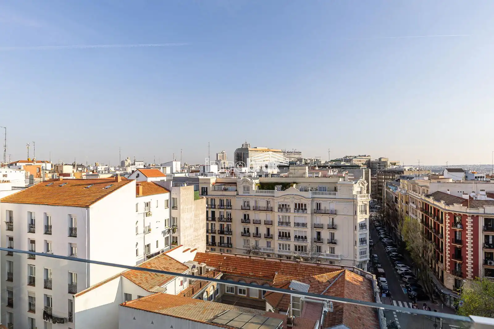 Vista exterior de Ático de alquiler en Madrid con Aire acondicionado, Calefacción y Terraza