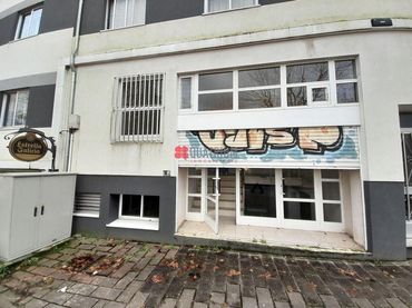Local comercial de lloguer a Ensanche - Sar