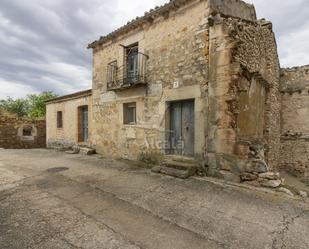 Vista exterior de Casa o xalet en venda en Baraona amb Balcó