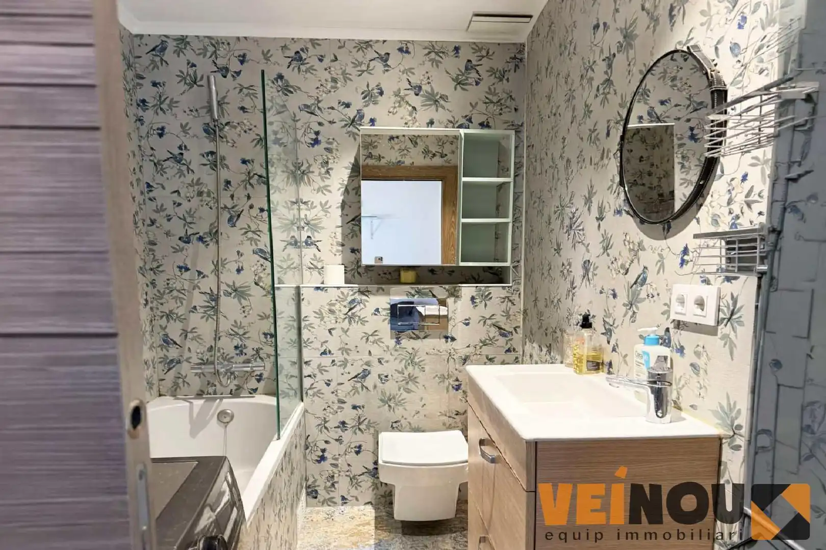 Bathroom of Flat for sale in Barcelona  with Air Conditioner, Parquet flooring and Balcony