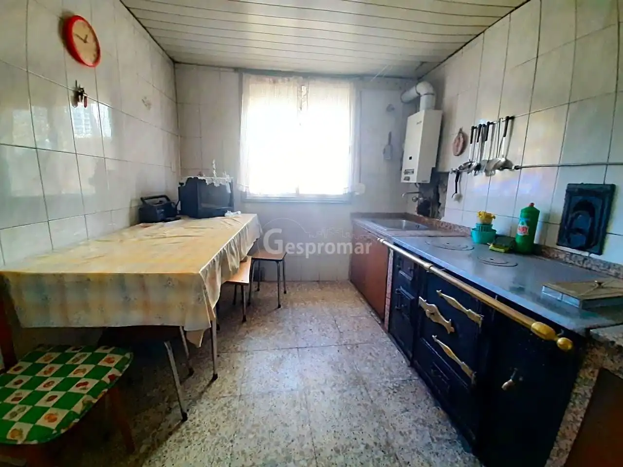 Cocina de Finca rústica en venta en San Xoán de Río con Jardín privado y Trastero