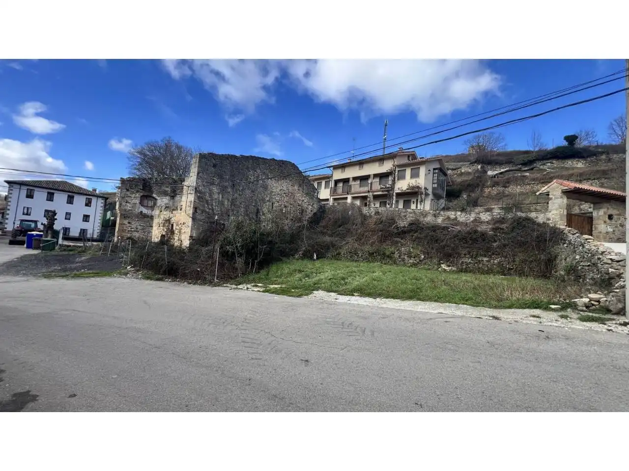 Außenansicht von Grundstücke zum Verkauf in Espinosa de los Monteros