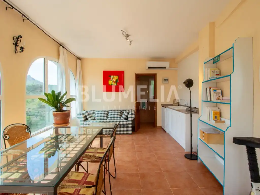 Sala d'estar de Casa o xalet en venda en Dénia amb Aire condicionat, Jardí privat i Piscina