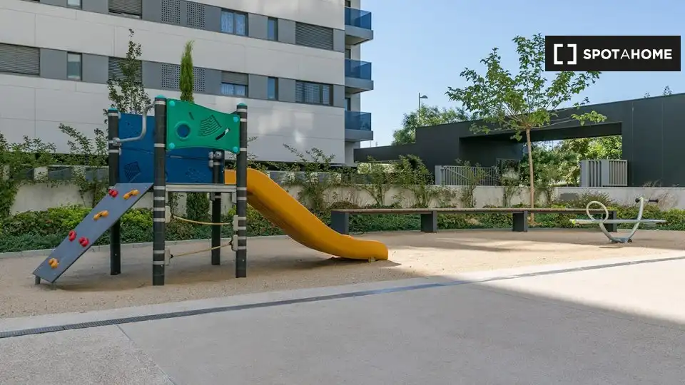 Piso de alquiler en Valdebebas - Valdefuentes