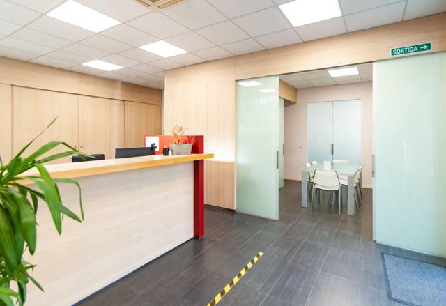 Local comercial en Alquiler en  de Maria Manent en Poble Nou