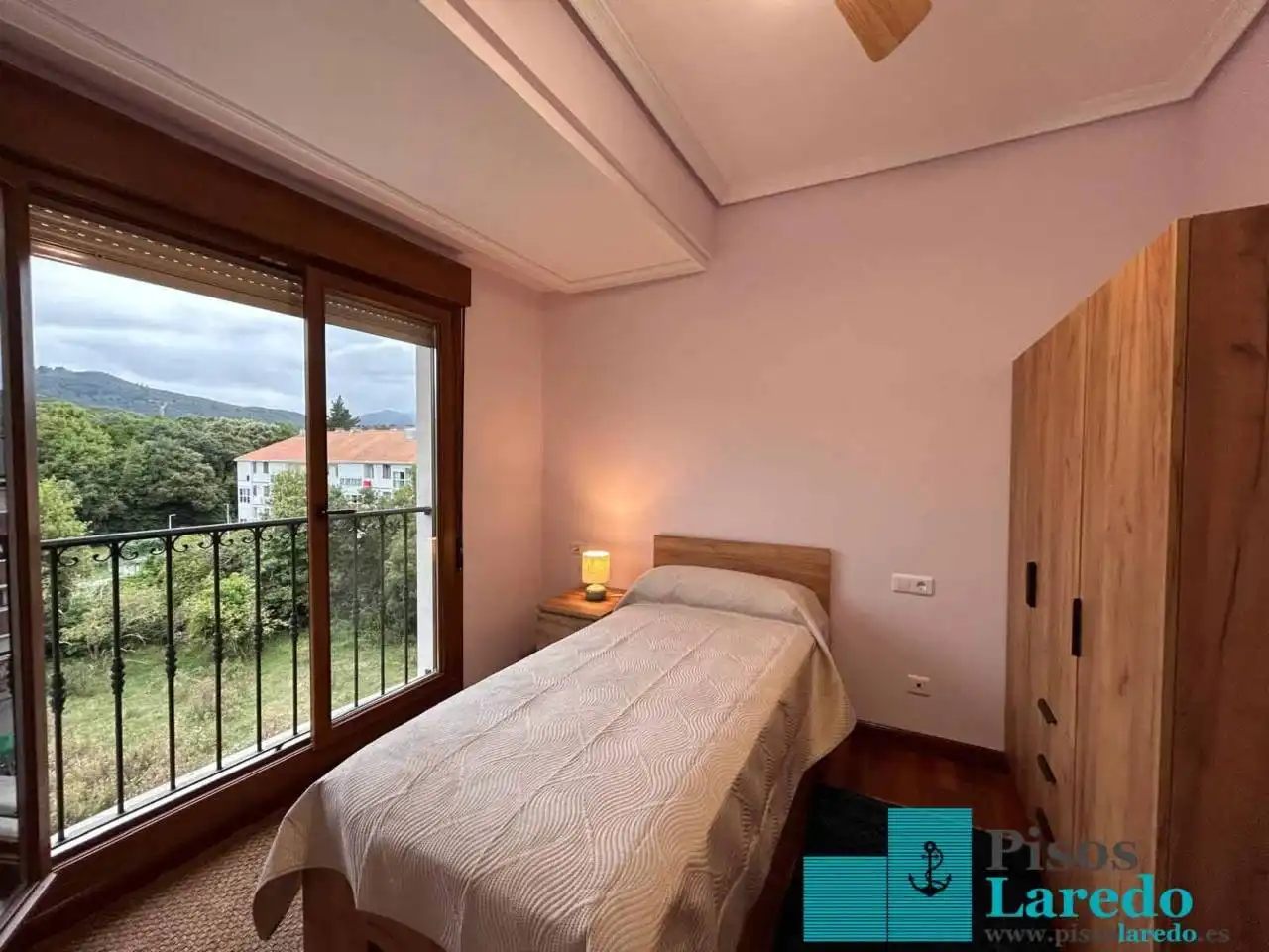 Flat for rent in Calle Badames, 27, Voto