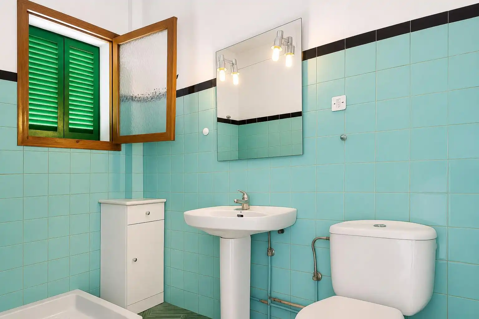 Badezimmer von Erdgeschoss zum Verkauf in  Palma de Mallorca mit Terrasse
