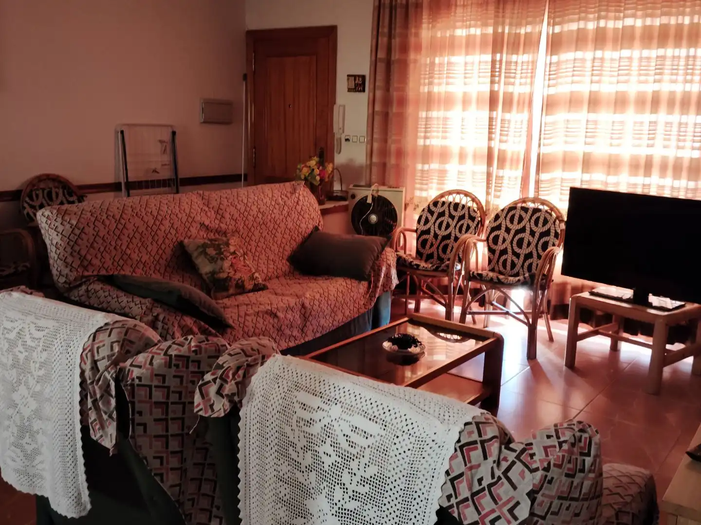 Bungalow with pool to rent in Avenida Madrid 52, imagen 8