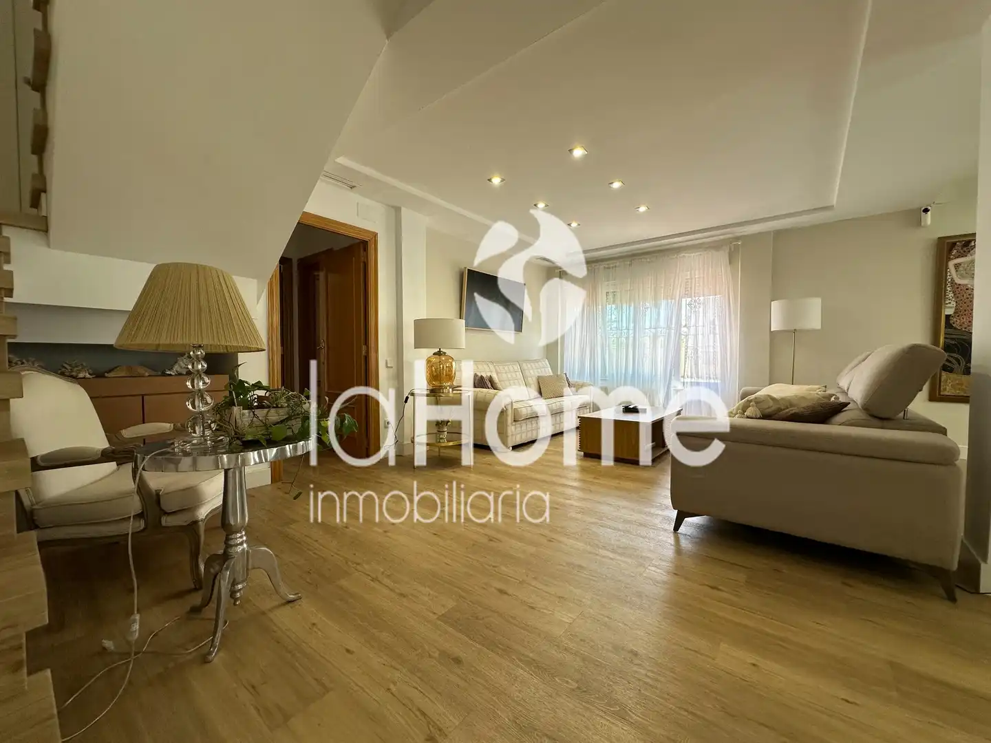 Sala de estar de Casa o chalet en venta en Paterna con Aire acondicionado, Calefacción y Jardín privado