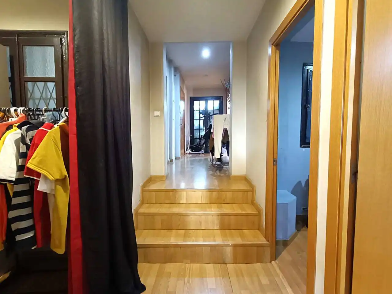 Piso en venta en Vic con Calefacción, Parquet y Terraza