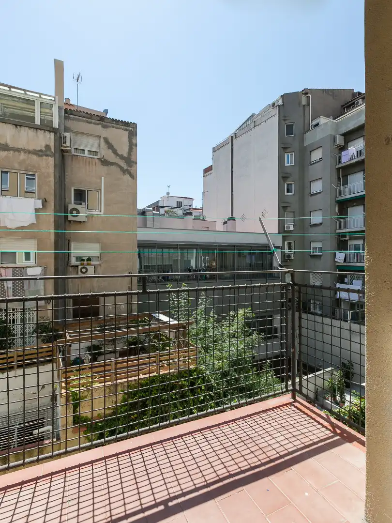 Vista exterior de Piso de alquiler en Barcelona con Aire acondicionado, Calefacción y Amueblado