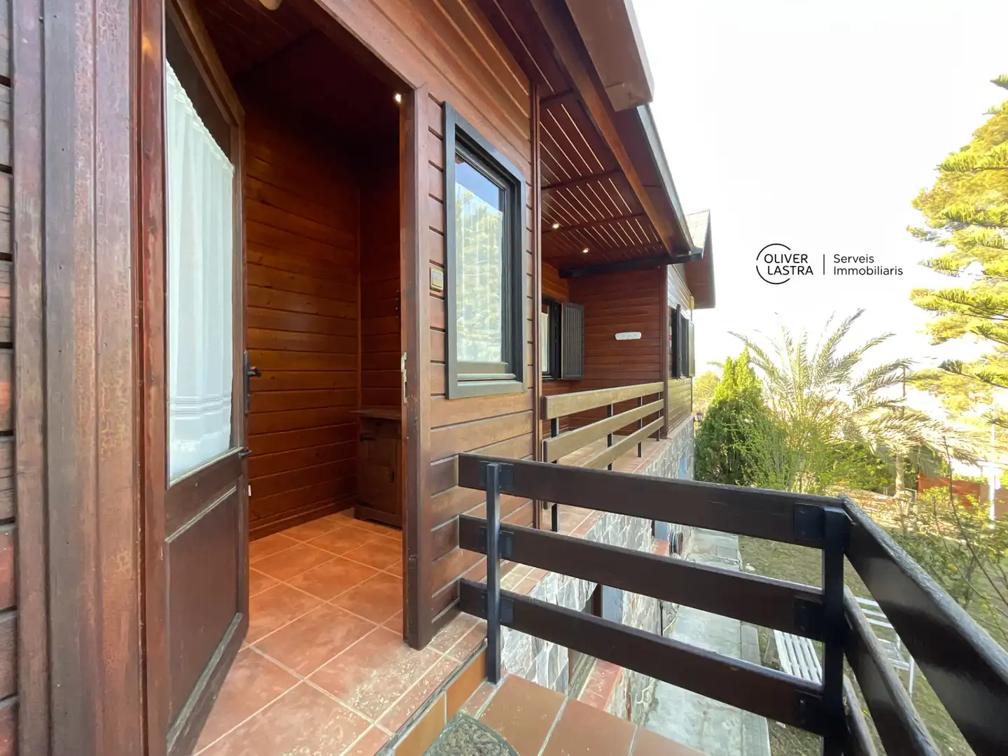 Vista exterior de Casa o chalet en venta en Sant Andreu de la Barca con Aire acondicionado, Calefacción y Jardín privado