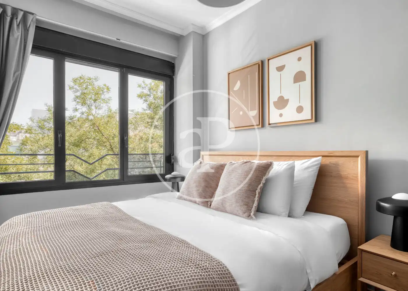 Bedroom of Flat for rent in Madrid  with Air Conditioner, Heating and Furnished