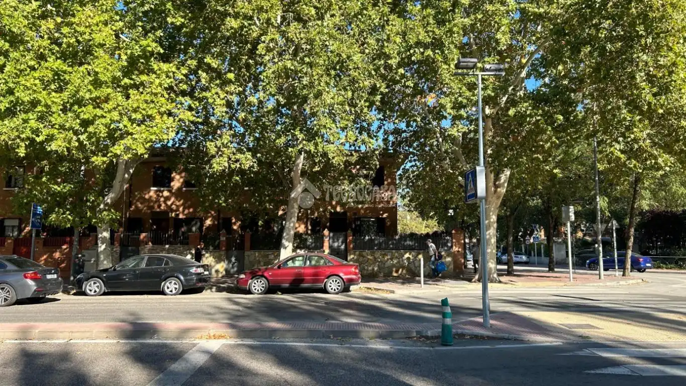 Exterior view of Flat for sale in Alcalá de Henares  with Air Conditioner and Storage room