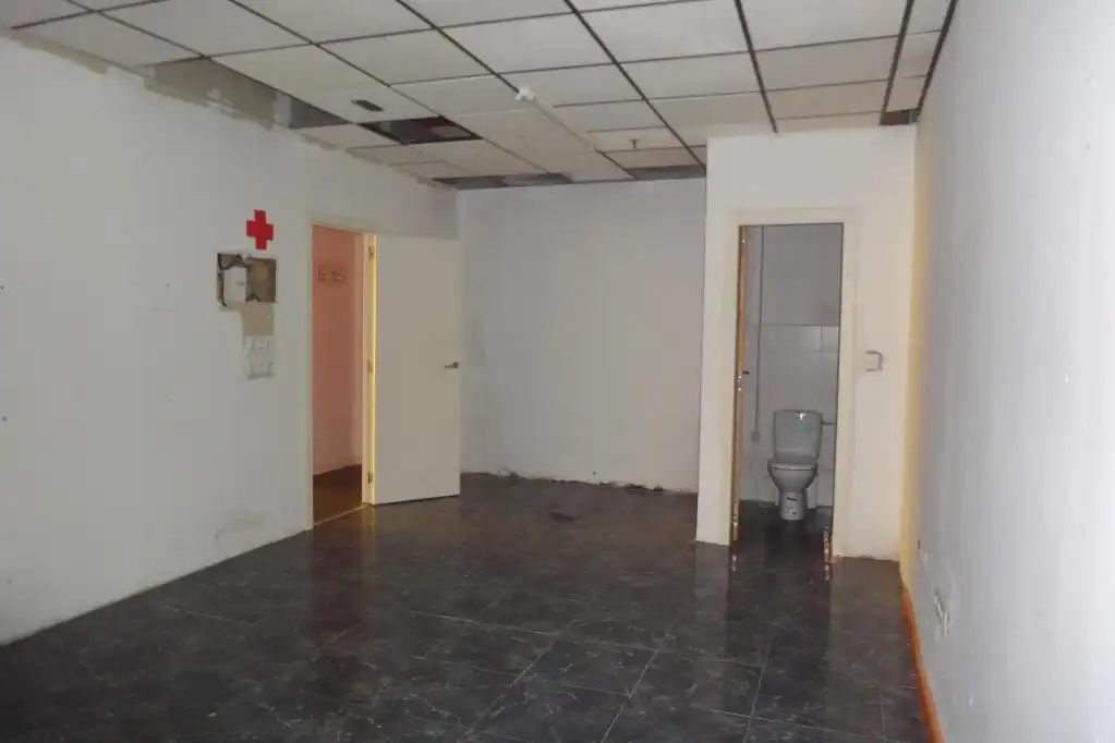 Local comercial en venda a DOCTOR ARTERO, imagen 4