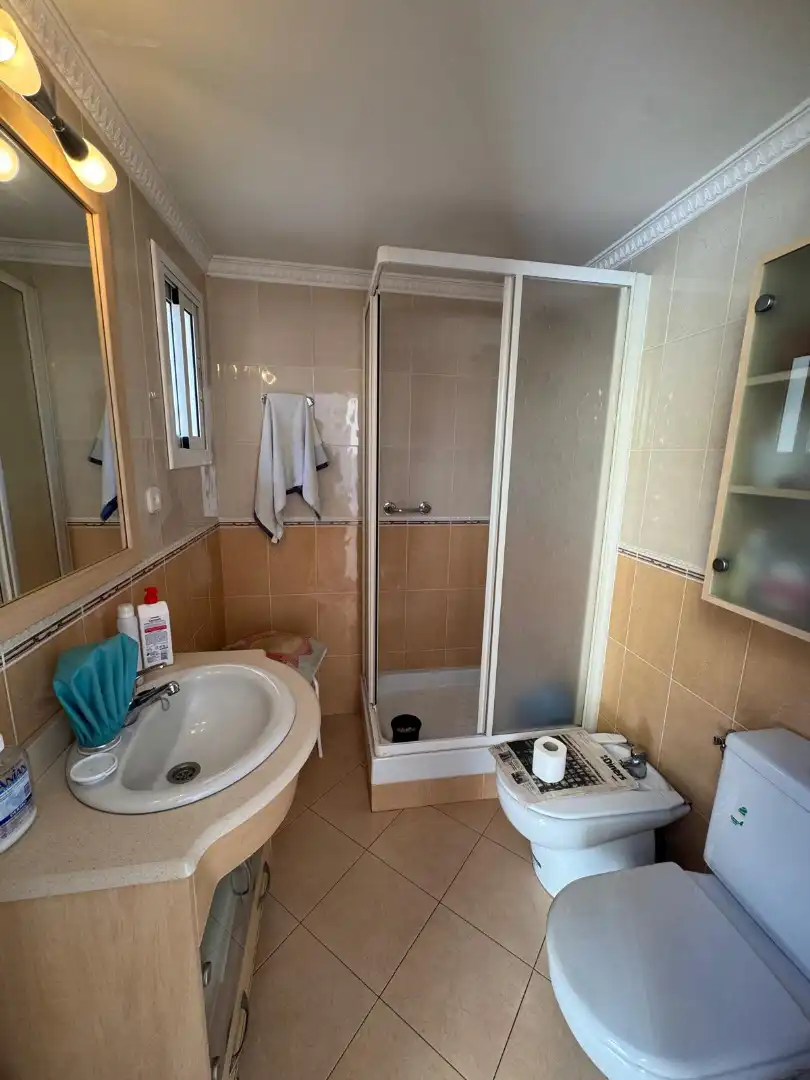 Baño de Piso en venta en Badalona con Terraza y Trastero