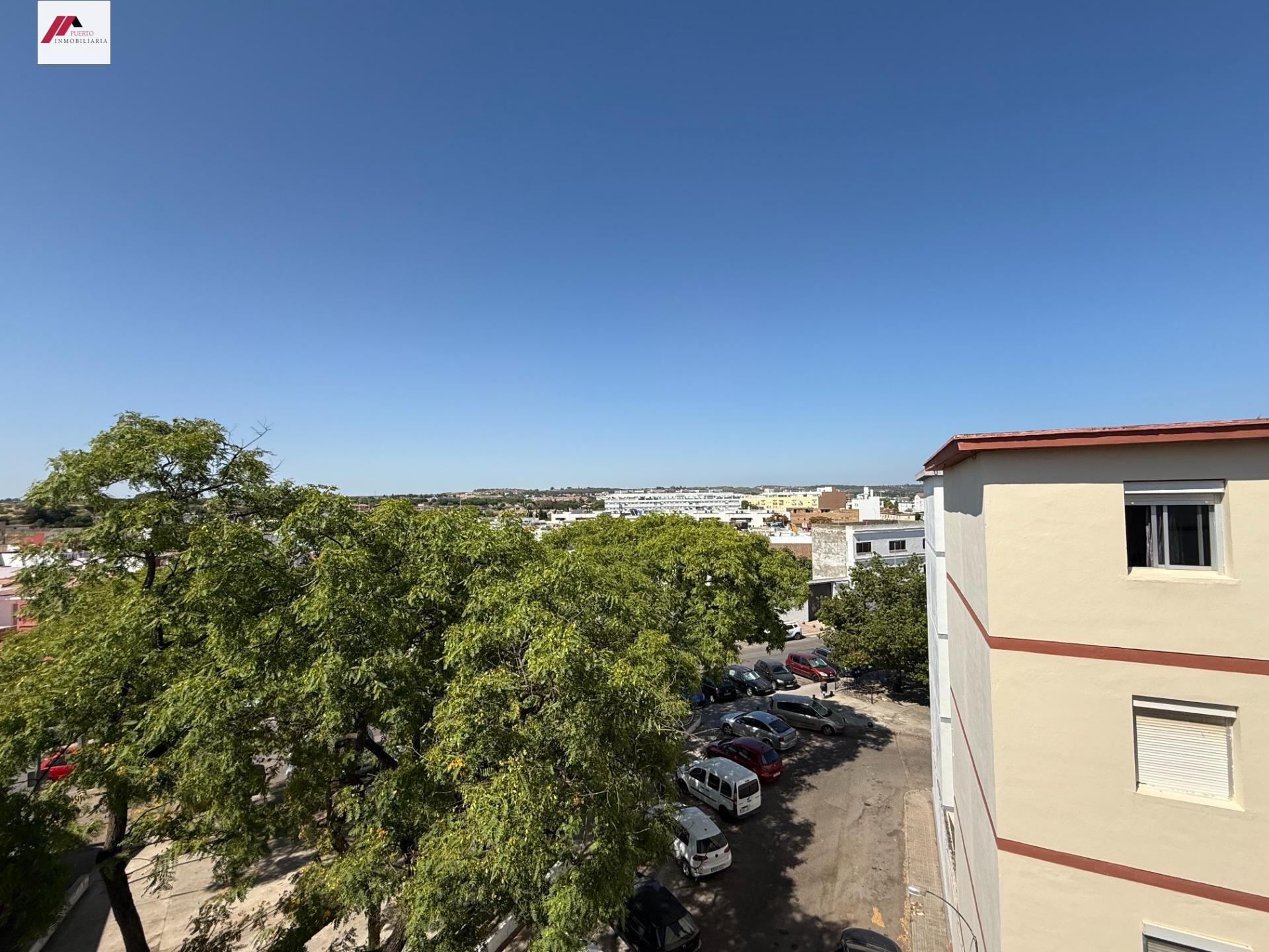 Vista exterior de Piso en venta en El Puerto de Santa María con Balcón