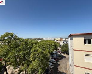Vista exterior de Pis en venda en El Puerto de Santa María amb Balcó