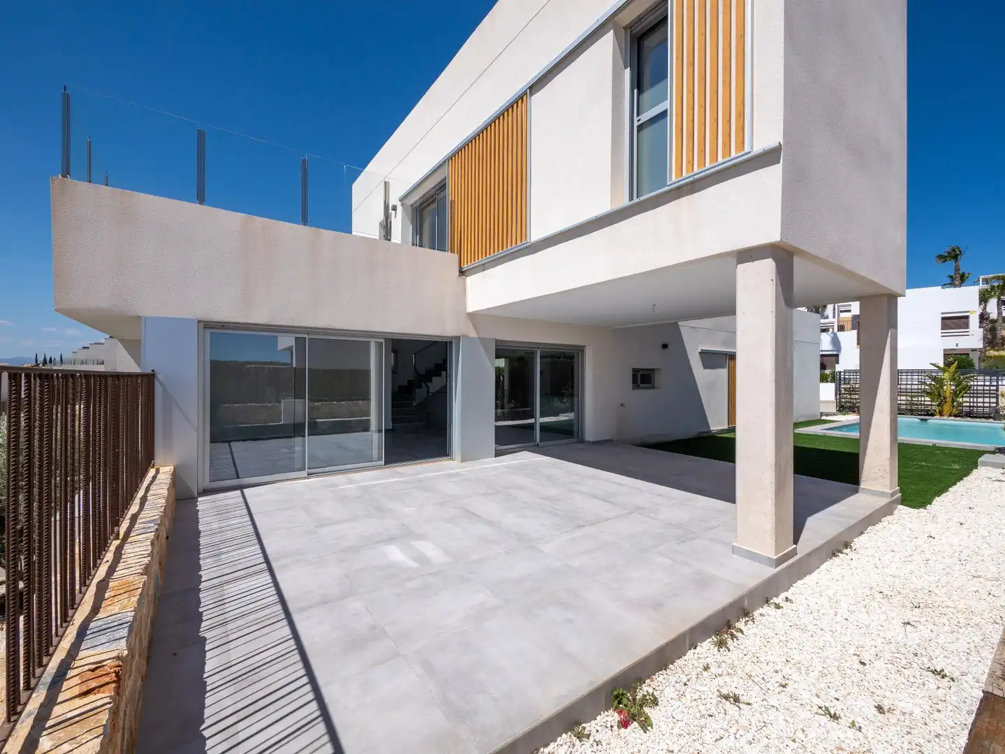 Casa con piscina en venta en Avenida Antonio Pedrera Sole, imagen 5