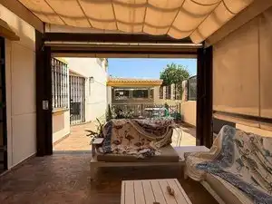 Terrassa de Casa o xalet en venda en Gines amb Jardí privat i Moblat