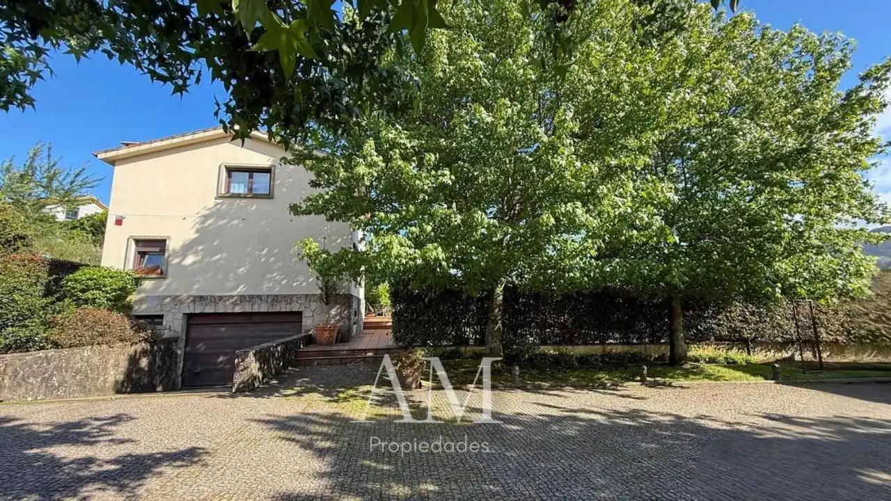 Jardín de Casa o chalet en venta en Vigo  con Calefacción, Jardín privado y Terraza