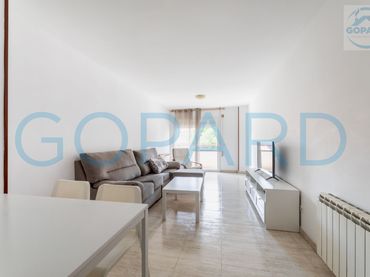 Piso con balcón en venta en Villanueva de la Cañada ciudad