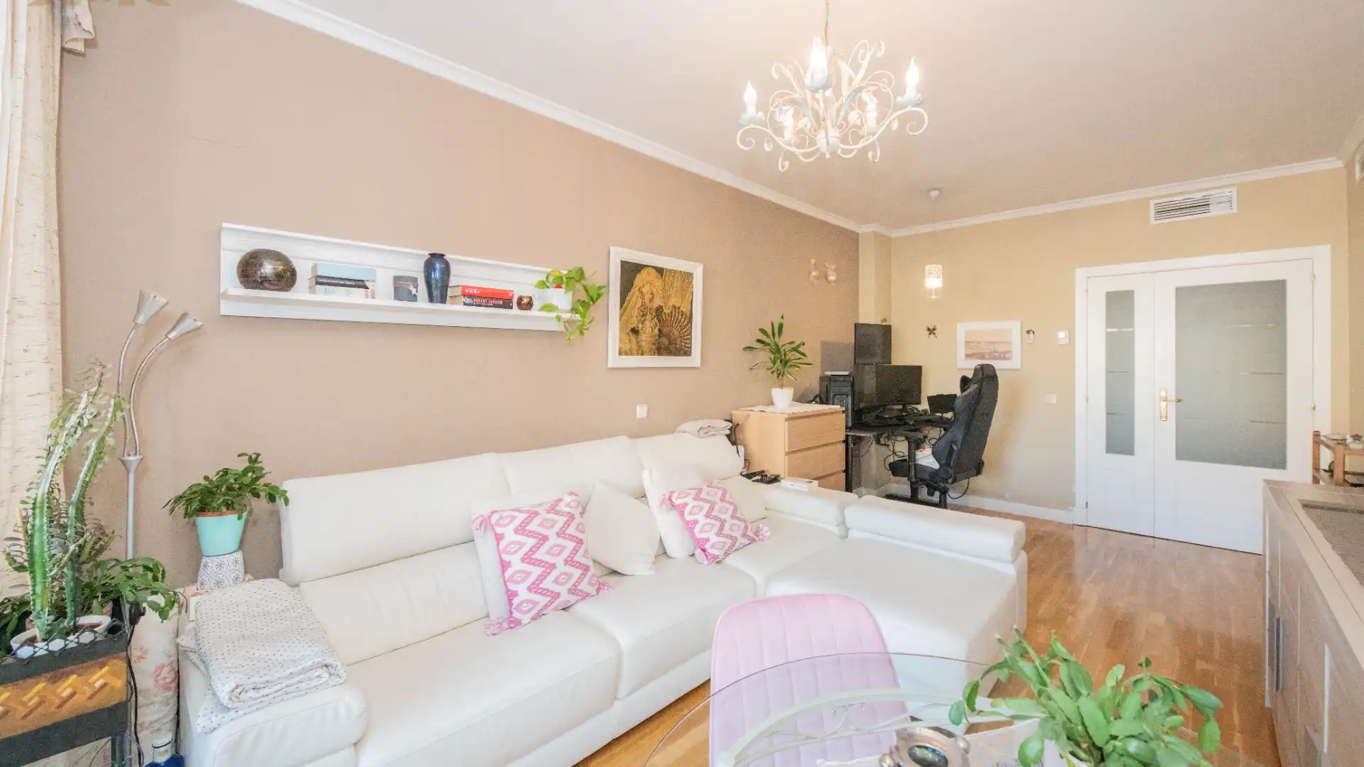 Living room of Flat for sale in San Sebastián de los Reyes  with Air Conditioner, Heating and Terrace