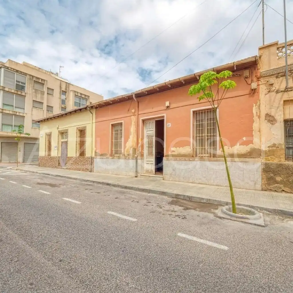 Vista exterior de Casa o xalet en venda en Elche / Elx