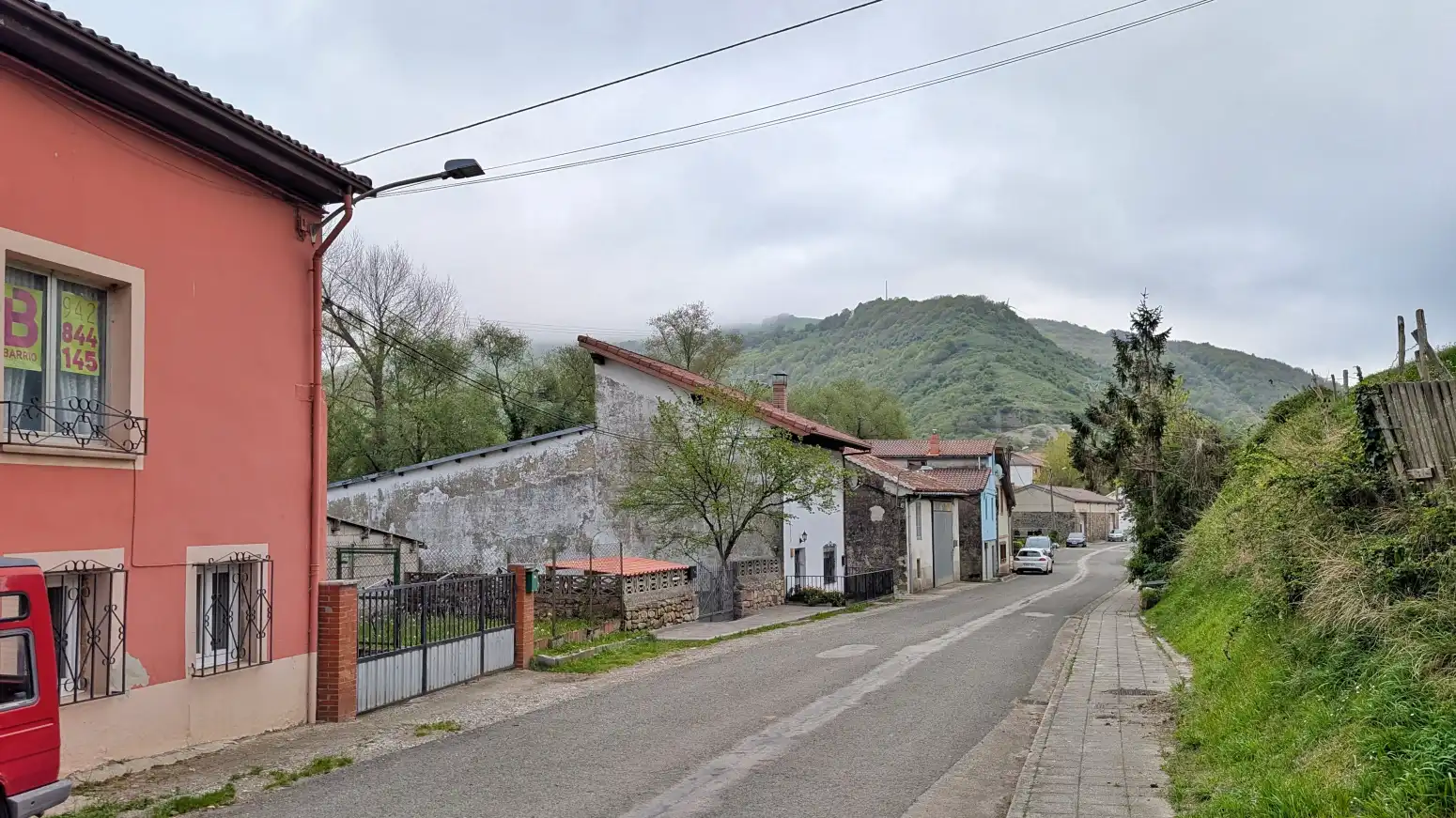 Vista exterior de Casa o xalet en venda en Santiurde de Reinosa amb Calefacció