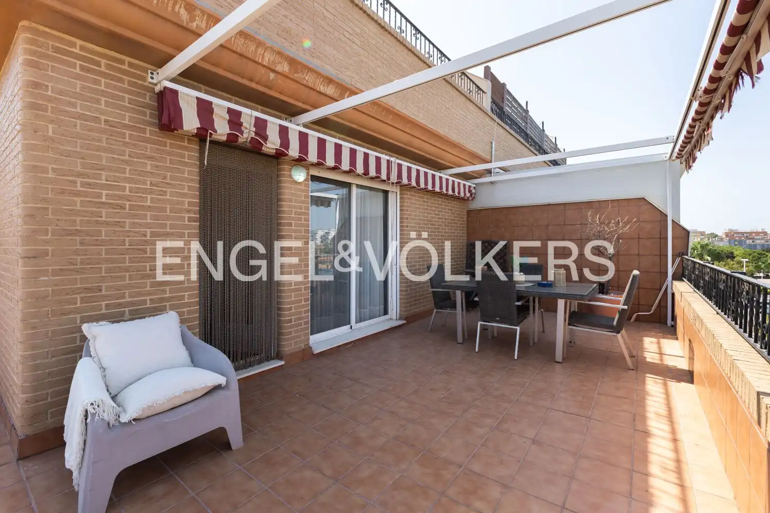 Terrace of Attic for rent in Sagunto / Sagunt  with Air Conditioner, Heating and Terrace